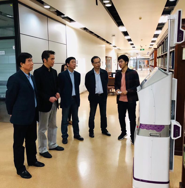 原国家图书馆馆长詹福瑞教授莅临指导